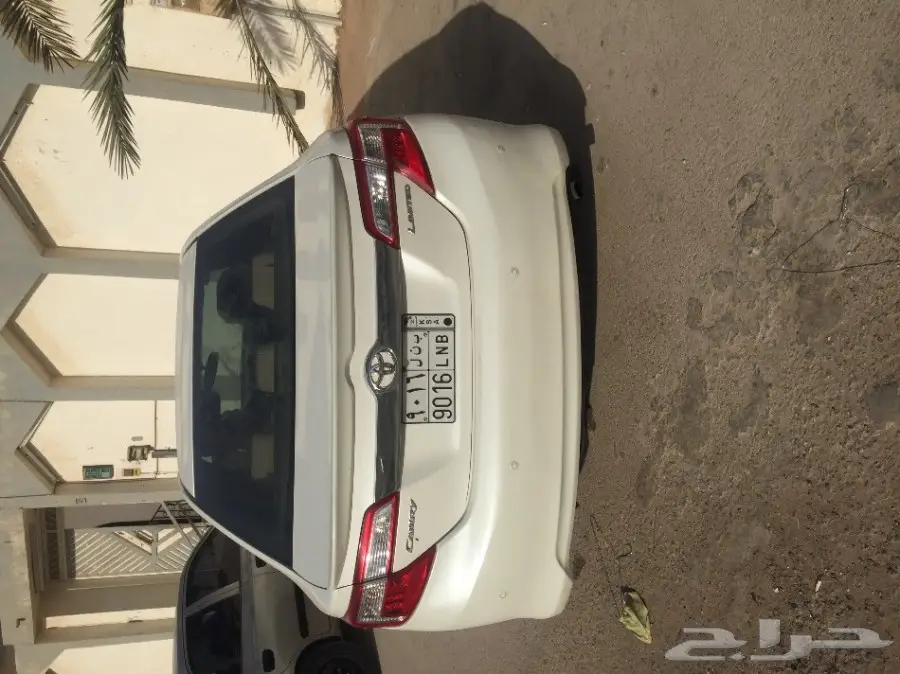 للبيع كامري 2012 لميتد (image 2)