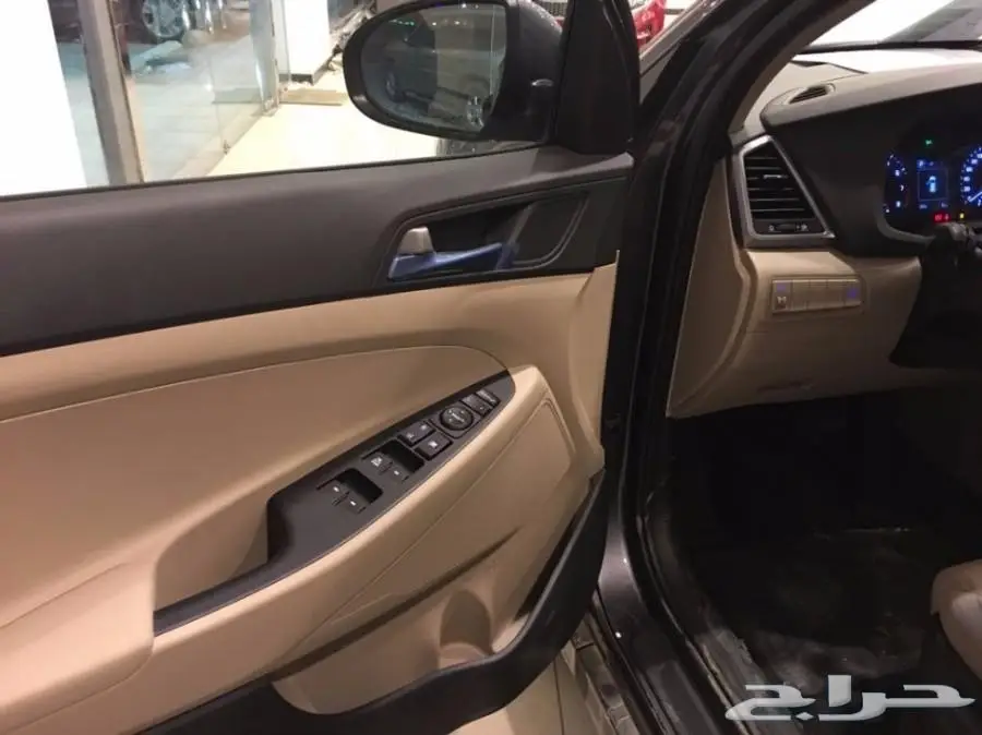 توسان 2018 استاندر 1600سي سي (image 17)