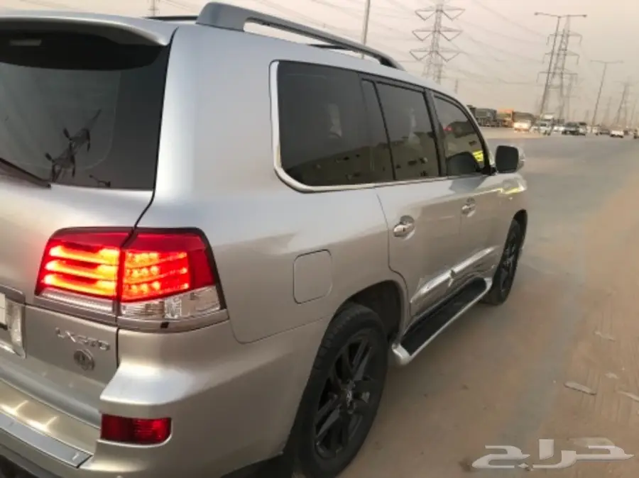 لكزس 2015 معدلة - حالة ممتازة! (image 10)