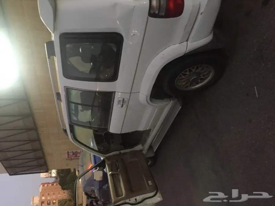 للبيع سيارة اسوزو 7 ركاب  (image 4)