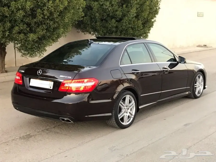 مرسيدس بانوراما E300 جفالي كت AMG 2011 (image 2)
