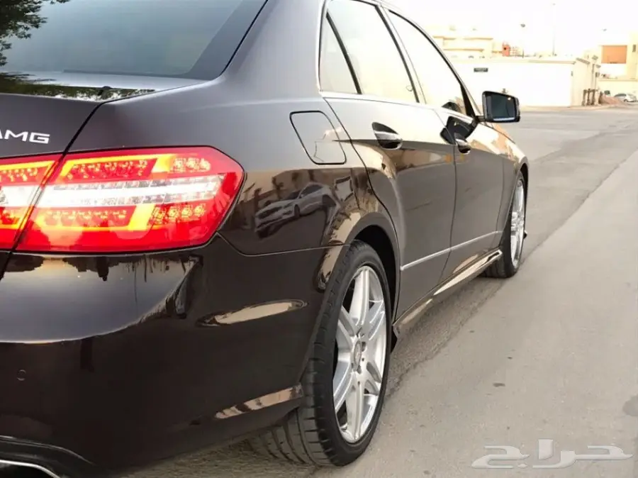 مرسيدس بانوراما E300 جفالي كت AMG 2011 (image 6)