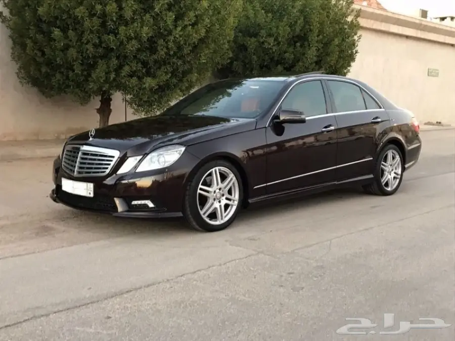 مرسيدس بانوراما E300 جفالي كت AMG 2011 (image 19)