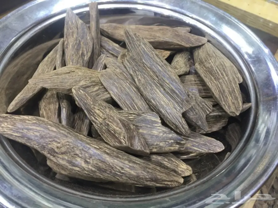 عود كمبودي طبيعي ممتاز جدا  بسعر رخيص (image 1)