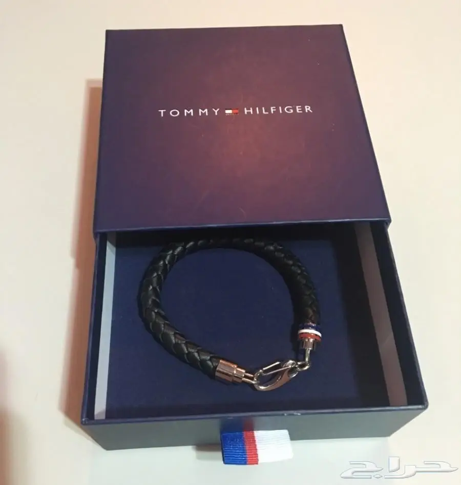 سوارة ماركة تومي هيلفجر (image 1)