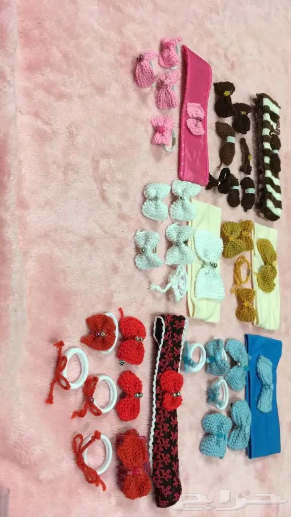 تطريز وقطع فنيه للبيع