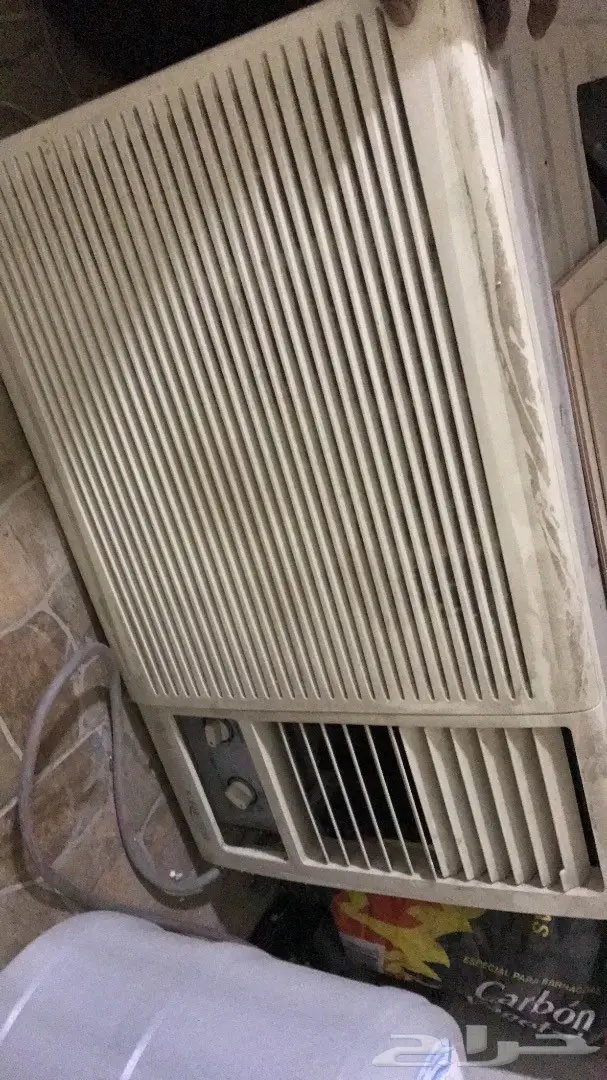 مكيف شباك LG للبيع ب 450 ريال 