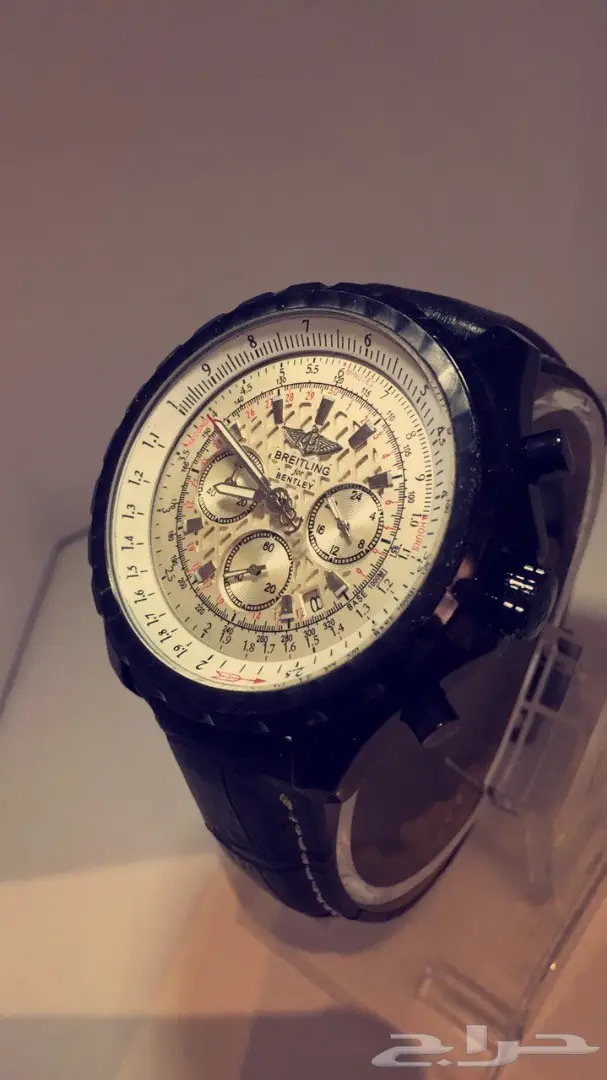 مزاد على ساعة ماركة بنتلي لمدة 60دقيقة
