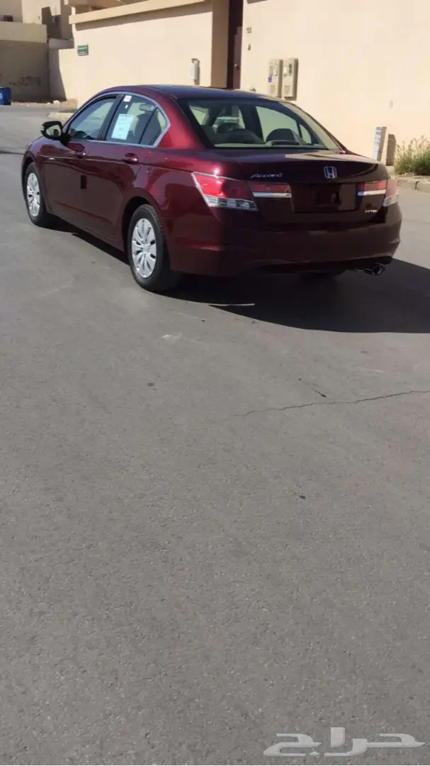 للبيع هوندا اكورد موديل 2012 استاندر 