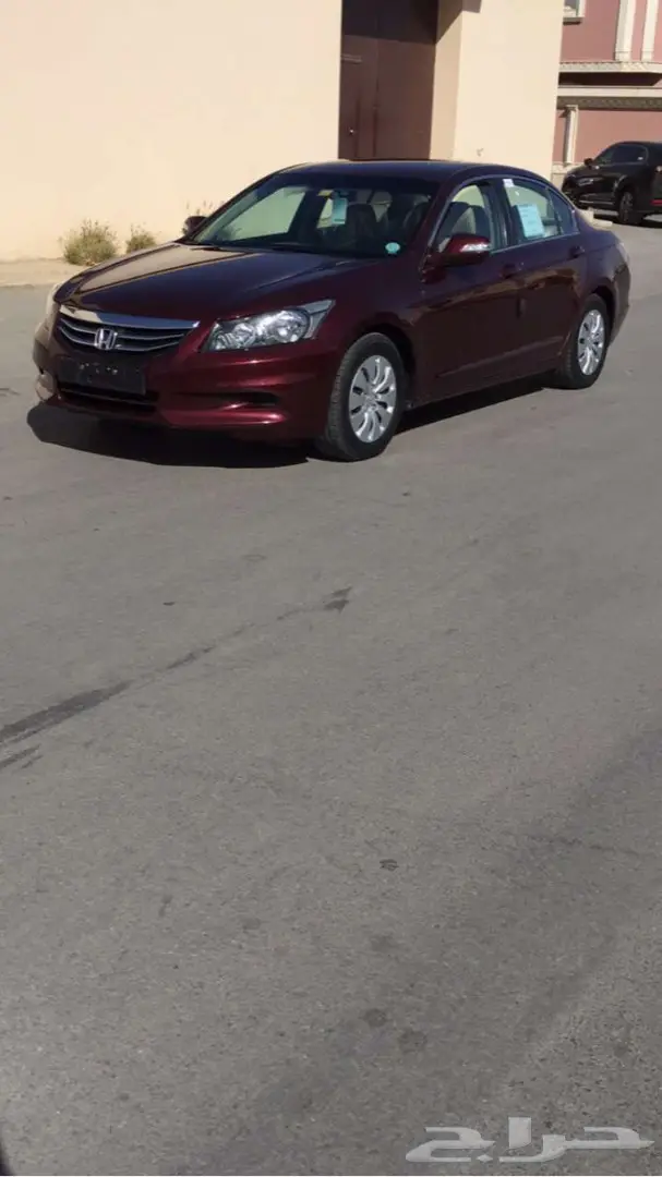للبيع هوندا اكورد موديل 2012 استاندر  (image 2)