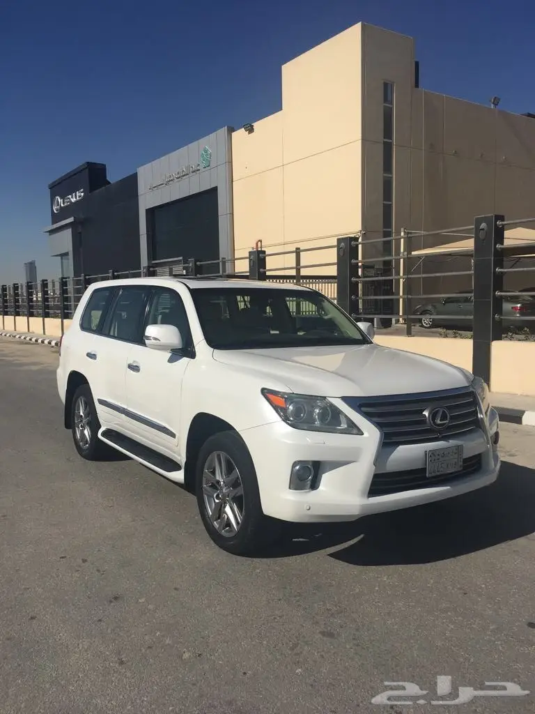 لكزس 2013 نص فل - مالك أصلي من الوكالة