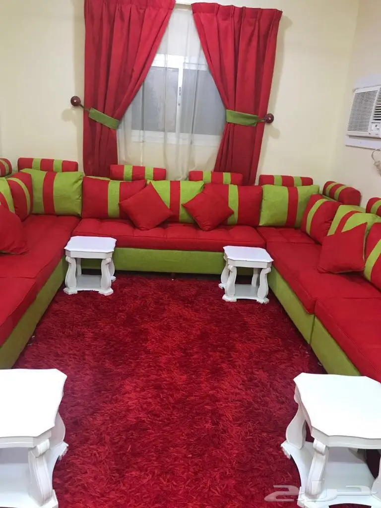 للبيع كنب شبه جديد  (image 2)