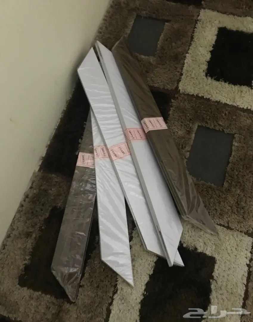 مروحة جدارية للبيع - جديدة  وبراويز مكيف 