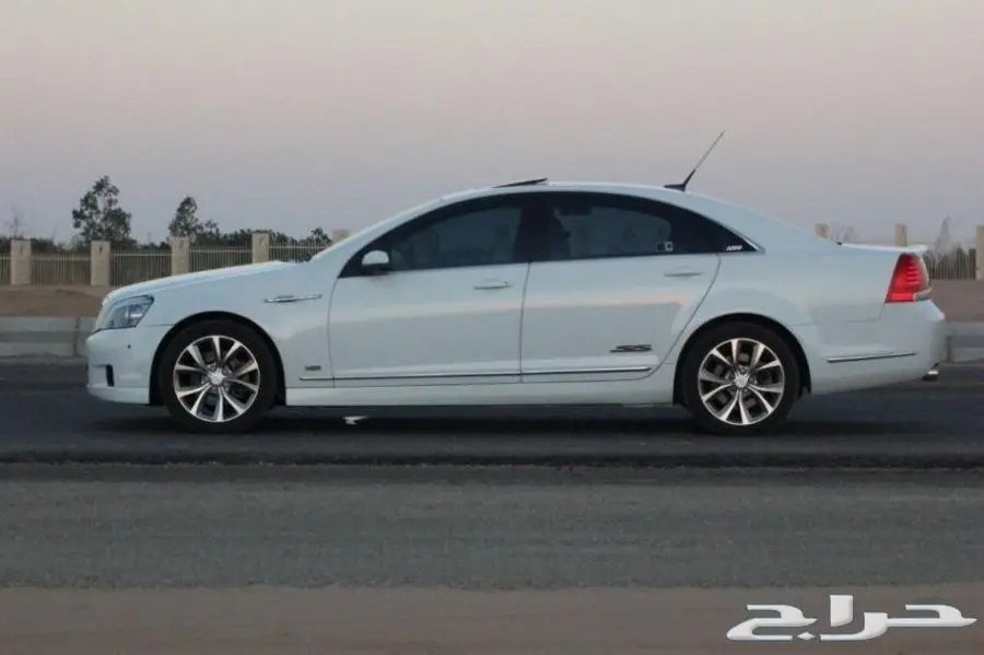 للبيع كابرس اس اس 2015 فل هوائيات وكام zo6 (image 3)