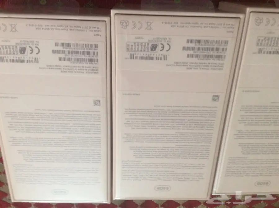 للبيع ثلاث جوالات اَي فون 8 عادي ذهبي 64 جيجا  (image 1)