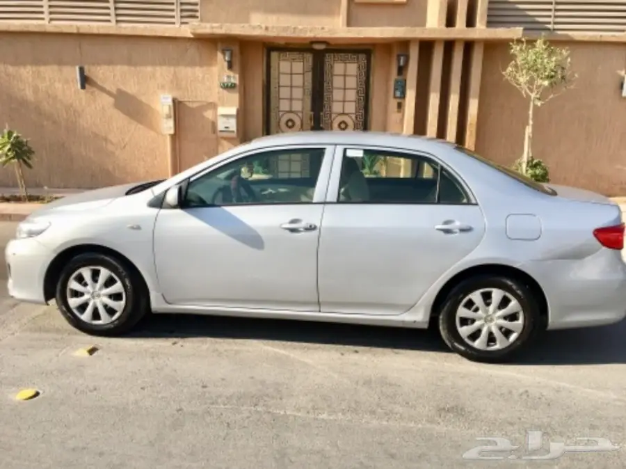 للبيع كورولا 2013 