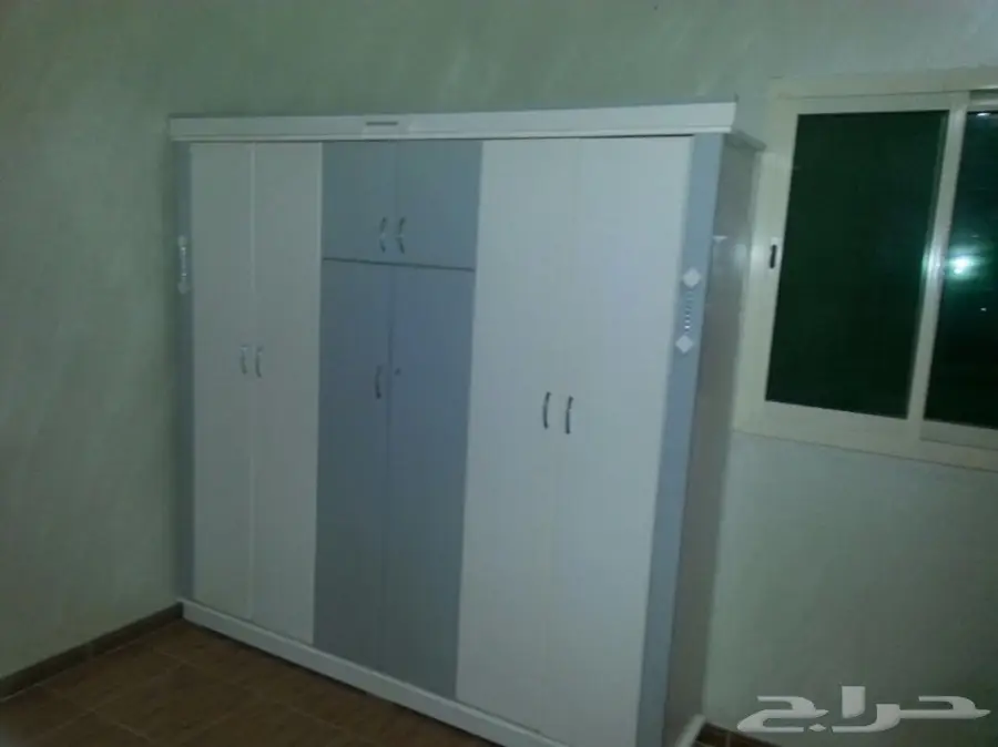 للبيع: مكيف سبيلت هاس 12000 + غرفة نوم وطنية + مرتبة سرير ممتازة (image 1)