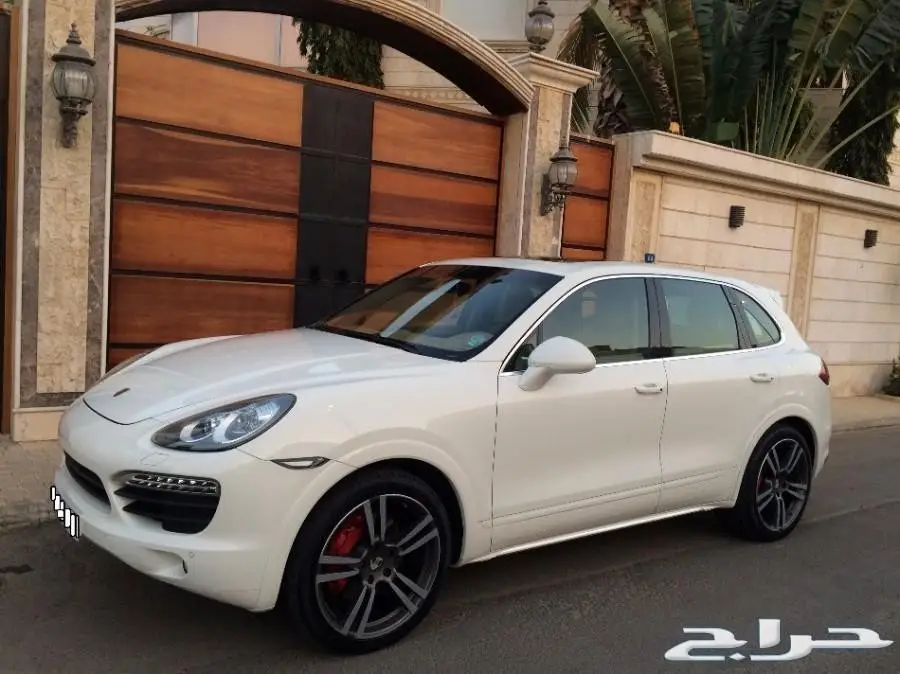بورش كايين اس 2011 فل كااامل ابيض (image 1)