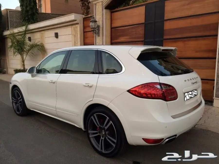 بورش كايين اس 2011 فل كااامل ابيض (image 3)