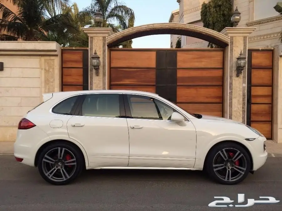 بورش كايين اس 2011 فل كااامل ابيض (image 4)