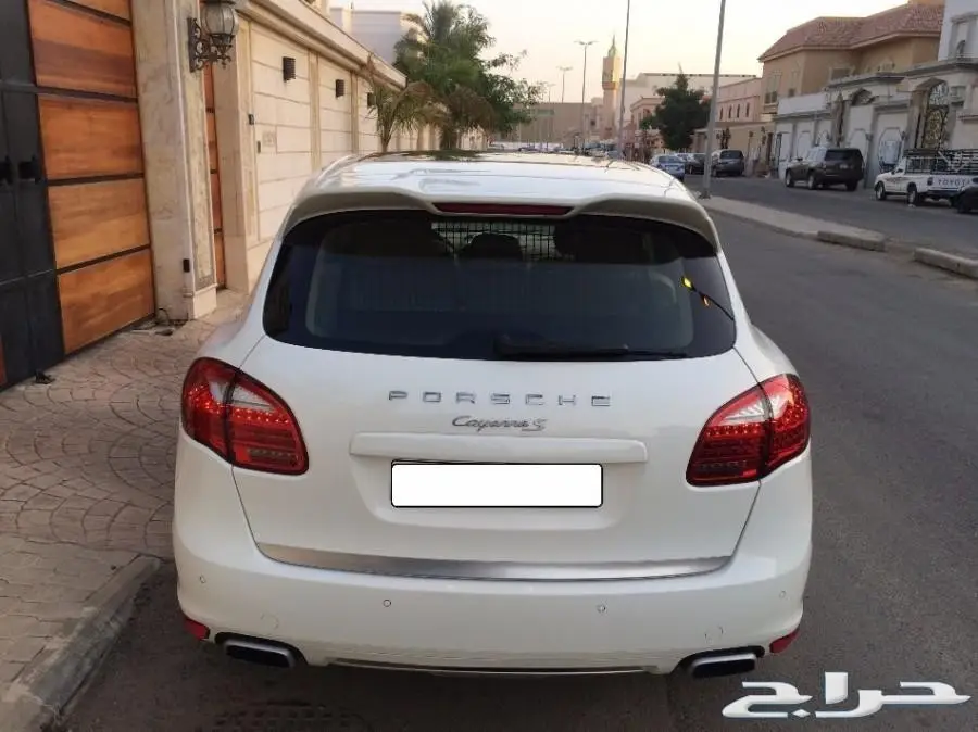 بورش كايين اس 2011 فل كااامل ابيض (image 6)