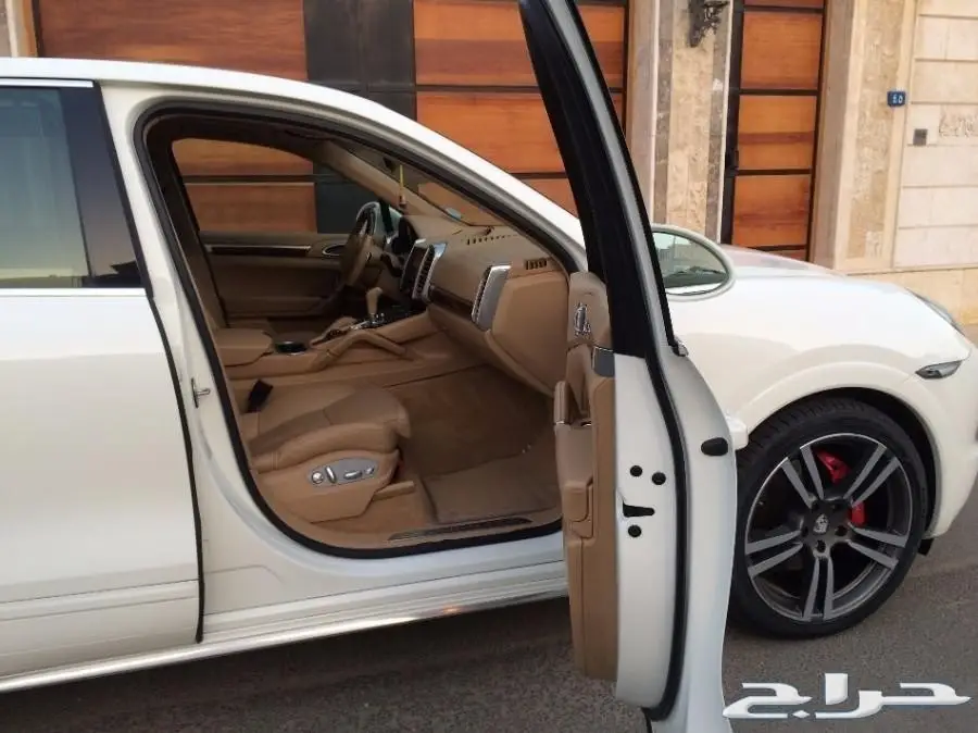 بورش كايين اس 2011 فل كااامل ابيض (image 14)