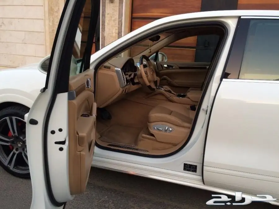 بورش كايين اس 2011 فل كااامل ابيض (image 18)