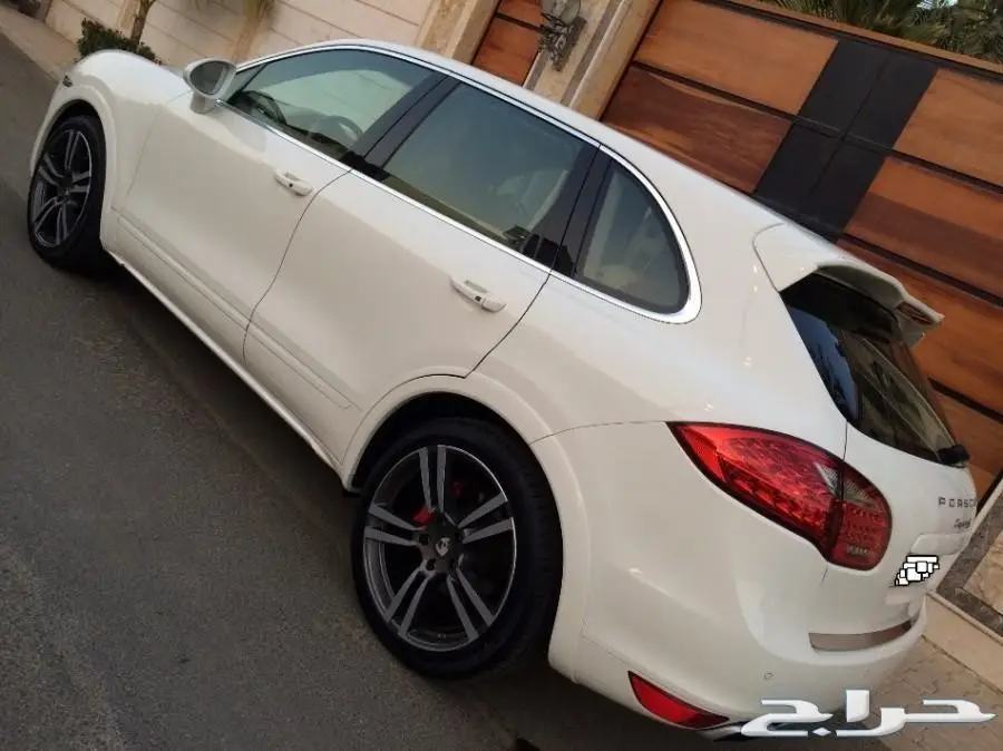 بورش كايين اس 2011 فل كااامل ابيض (image 50)