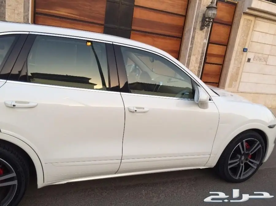 بورش كايين اس 2011 فل كااامل ابيض (image 55)