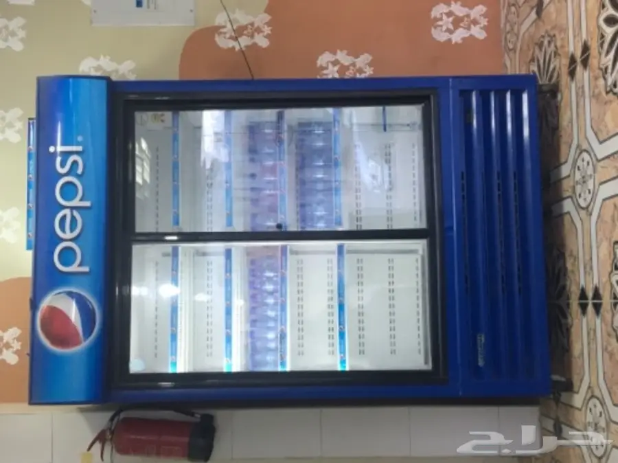 ثلاجة ببسي للبيع 