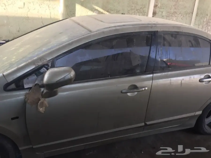 هوندا سيفيك فول كامل للبيع فيها صدمه خفيفه  (image 10)