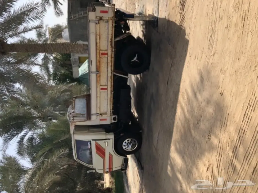 للبيع قلاب ديهاتسو موديل1983 (image 5)