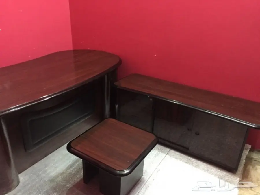 مكتب نظيف للبيع  (image 2)