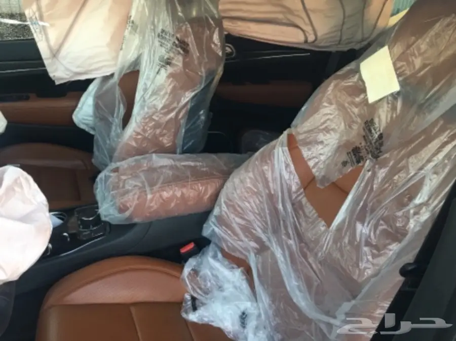 للبيع جيب جراند شيروكي SRT 2015 مصدوم   (image 10)