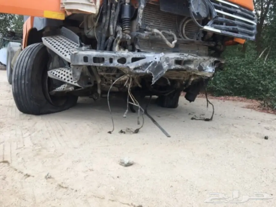 راس شاحنه أكترس 2002 (image 1)