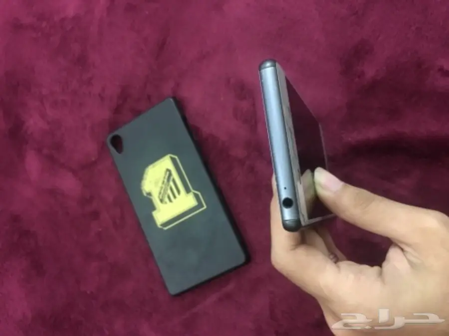 سوني اكسبيريا زد3 - جوال مستعمل بحالة ممتازة! (image 4)