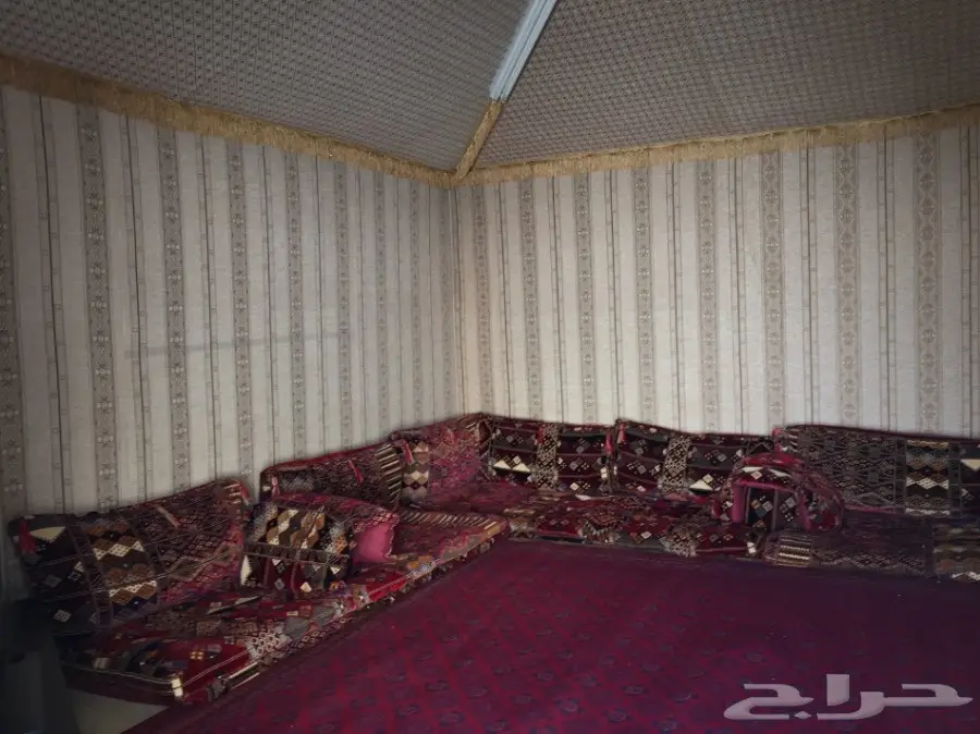 خيمة مع الأثاث (image 2)