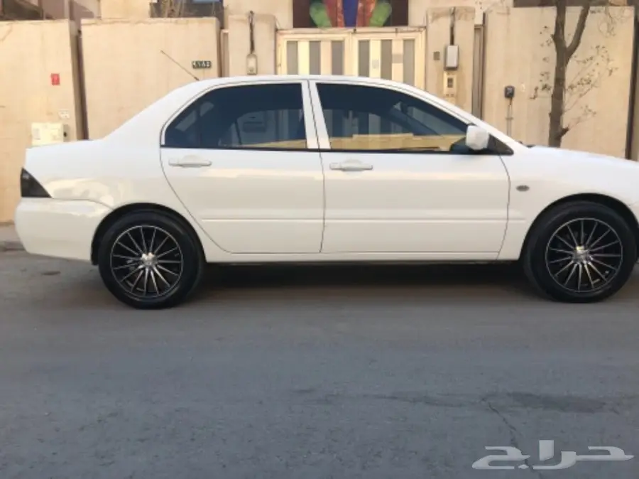 متسوبيشي لانسر 2014 نظيفه جدا  (image 3)