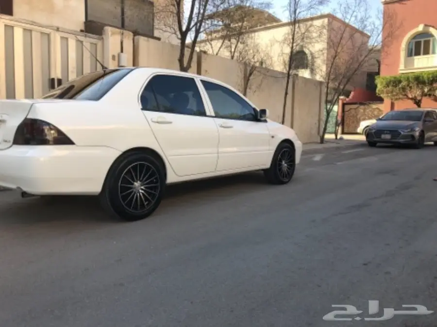 متسوبيشي لانسر 2014 نظيفه جدا  (image 4)