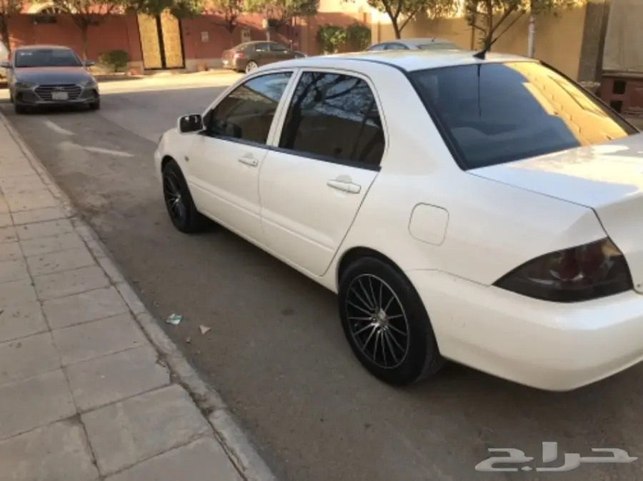 متسوبيشي لانسر 2014 نظيفه جدا  (image 6)