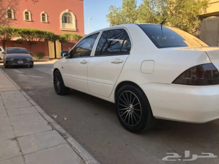 متسوبيشي لانسر 2014 نظيفه جدا  (image 7)