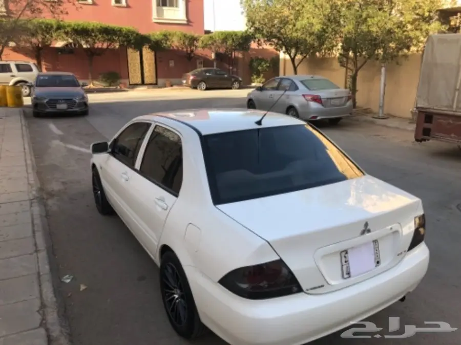 متسوبيشي لانسر 2014 نظيفه جدا  (image 9)