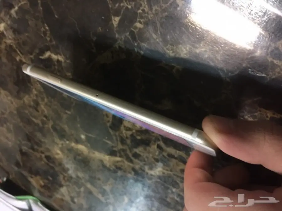 ايفون 7 ذهبي 128  (image 3)