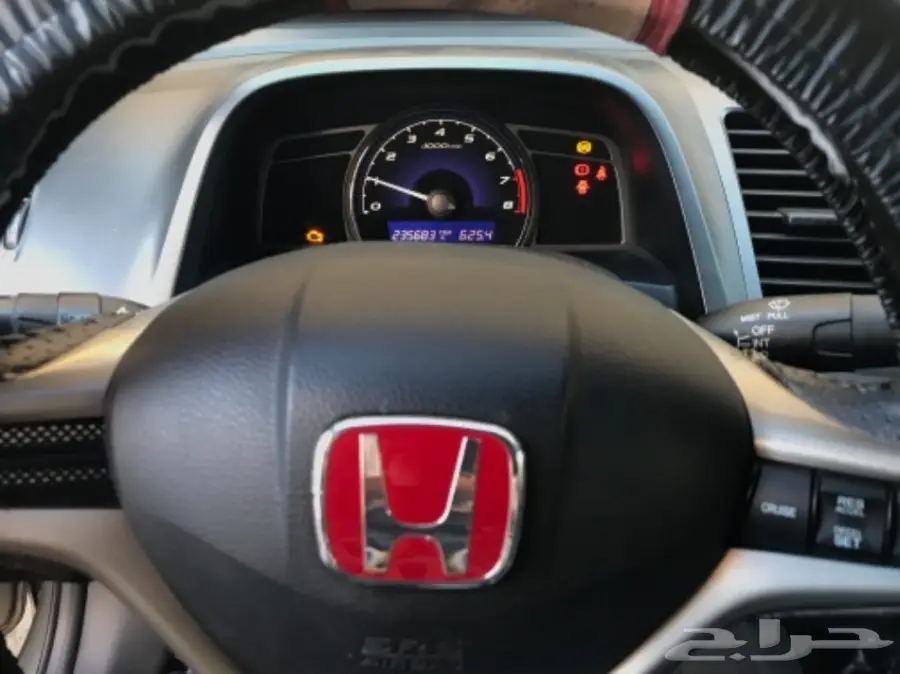 للبيع هوندا سفك 2009 (image 12)