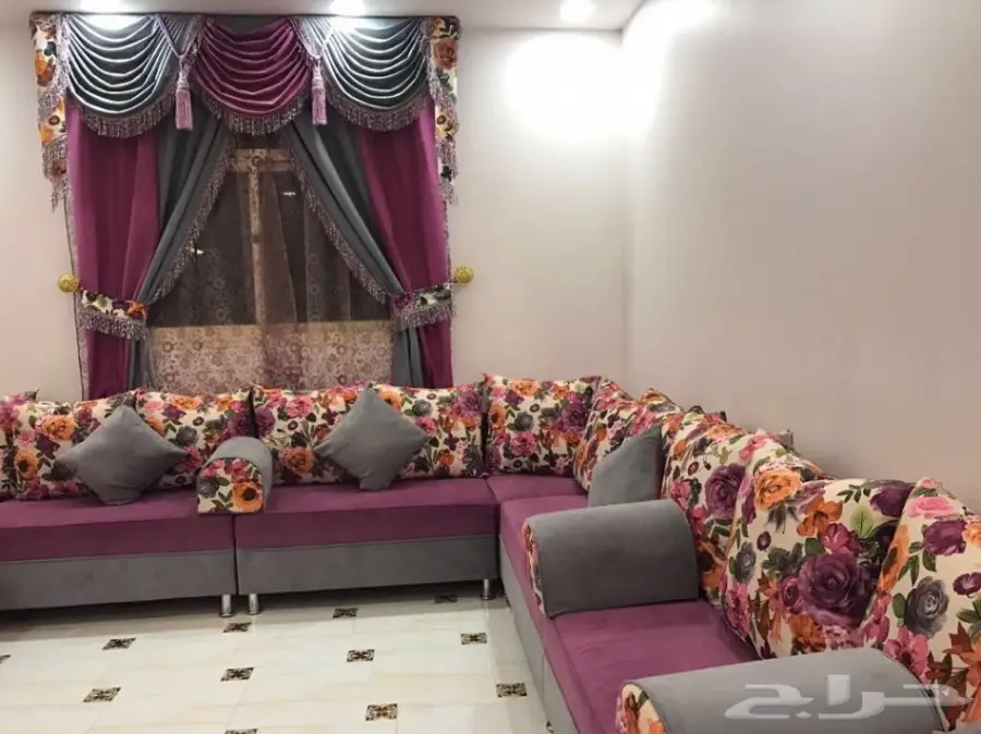 كنب مجلس للبيع نظيف  (image 4)