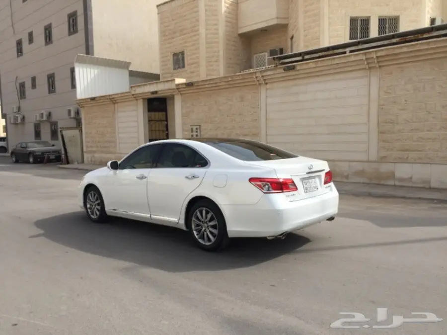 لكزس ES 2011 فل كامل سعودي نضيفه جدا  (image 4)