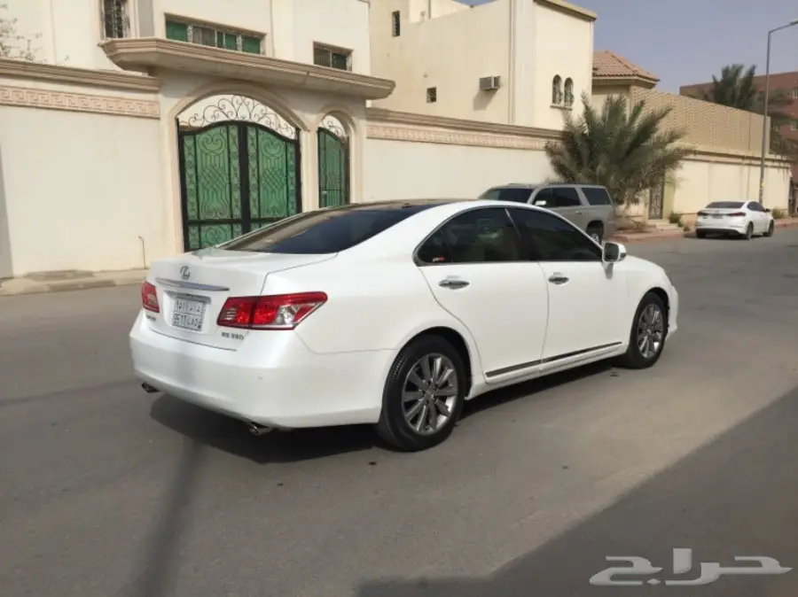 لكزس ES 2011 فل كامل سعودي نضيفه جدا  (image 7)