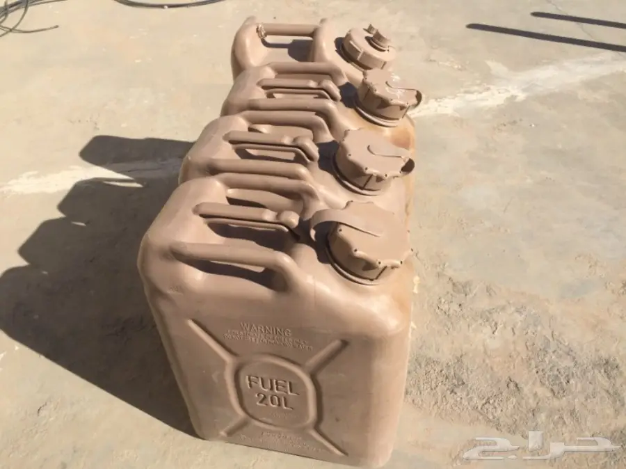 جراكل بانزين وماء (image 1)