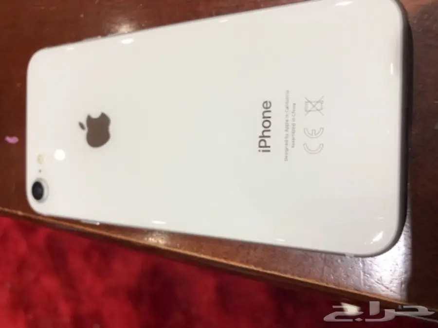 أيفون 8 فضي (image 1)