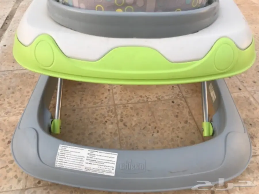 كرسي أطفال ماركة شيكو وجونيور - فرصة لا تُفوّت!